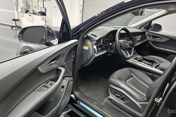 2021 Audi Q7 с пробегом 75 557 км