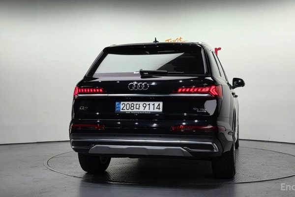 2022 Audi Q7 с пробегом 50 911 км