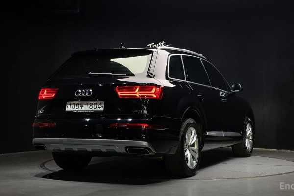 2019 Audi Q7 с пробегом 78 218 км