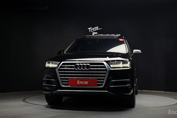 2019 Audi Q7 с пробегом 78 218 км
