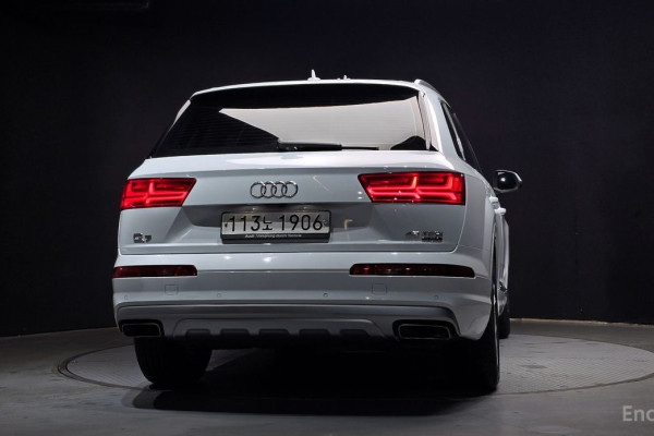 2019 Audi Q7 с пробегом 43 953 км