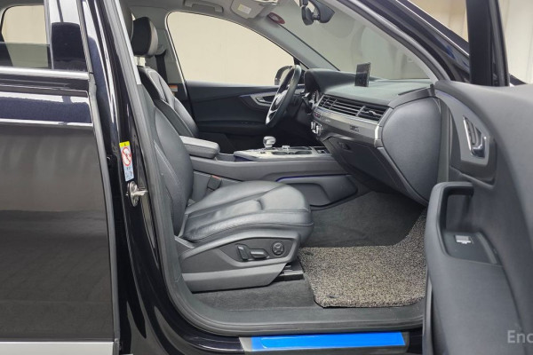 2019 Audi Q7 с пробегом 78 720 км