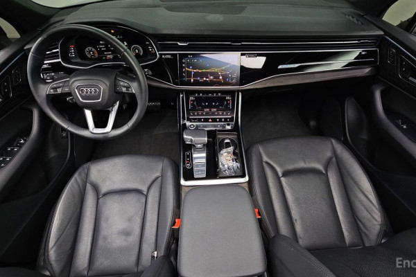 2022 Audi Q7 с пробегом 40 858 км