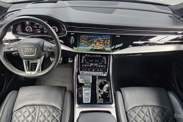 2022 Audi Q7 с пробегом 65 393 км