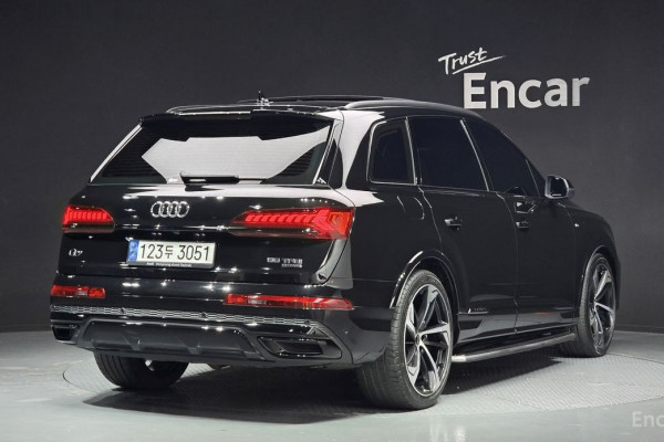 2022 Audi Q7 с пробегом 89 748 км