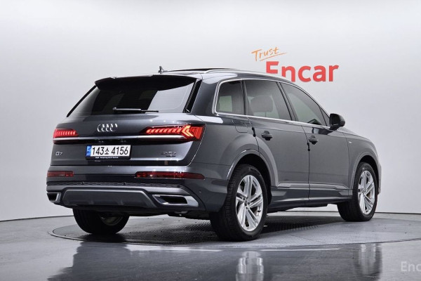 2021 Audi Q7 с пробегом 56 829 км
