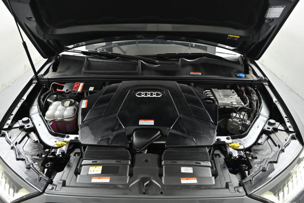 2023 Audi Q7 с пробегом 38 749 км