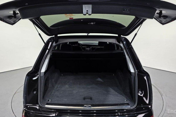 2022 Audi Q7 с пробегом 50 911 км