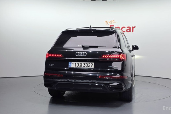 2022 Audi Q7 с пробегом 58 871 км
