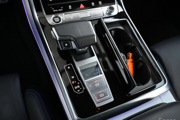 2023 Audi Q7 с пробегом 38 749 км