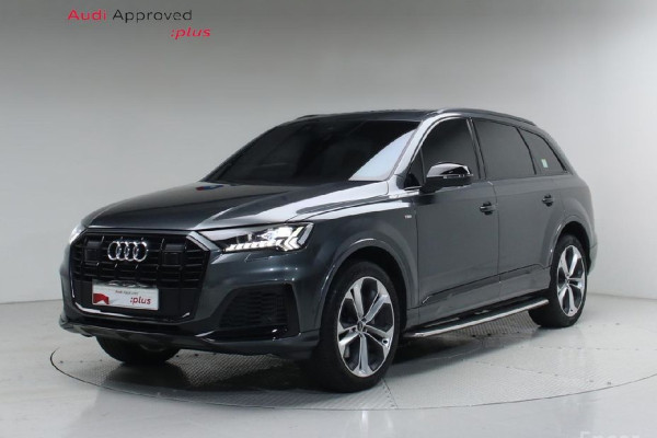 2023 Audi Q7 с пробегом 38 749 км