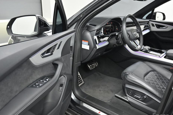 2023 Audi Q7 с пробегом 38 749 км