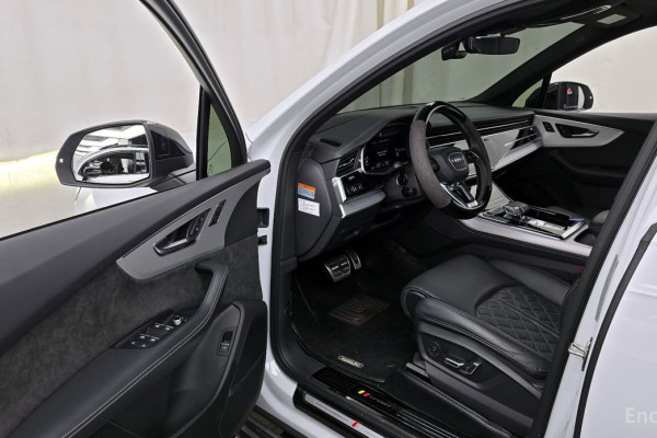 2022 Audi Q7 с пробегом 52 001 км