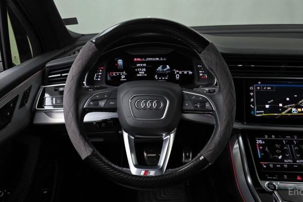 2022 Audi Q7 с пробегом 52 001 км