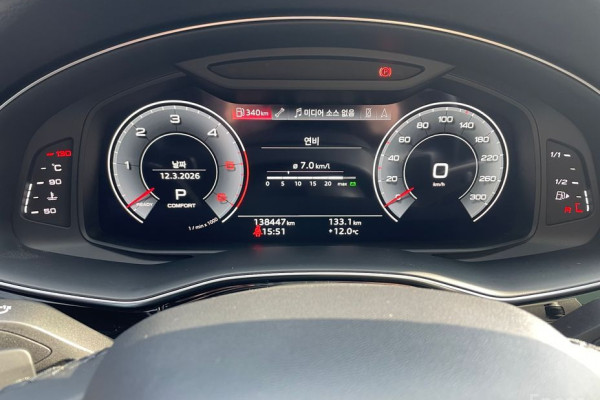 2022 Audi Q7 с пробегом 138 000 км