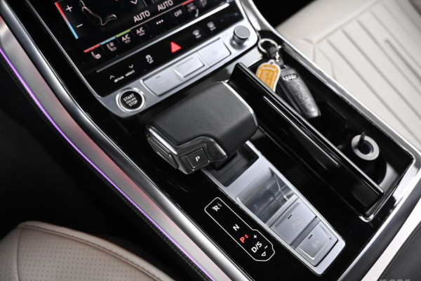 2023 Audi Q7 с пробегом 25 957 км