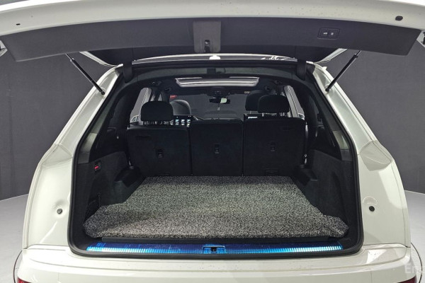 2021 Audi Q7 с пробегом 81 534 км