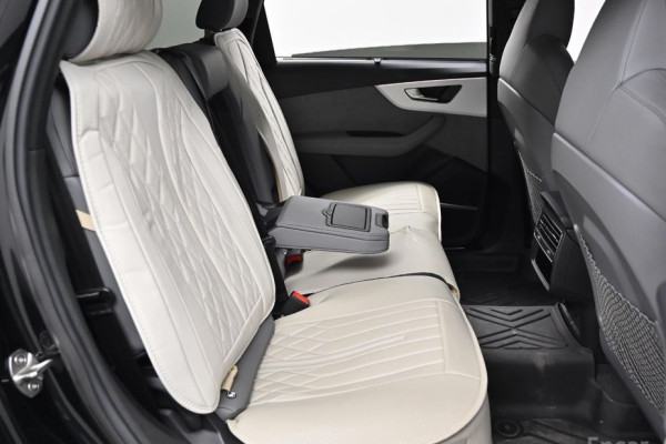 2023 Audi Q7 с пробегом 25 957 км