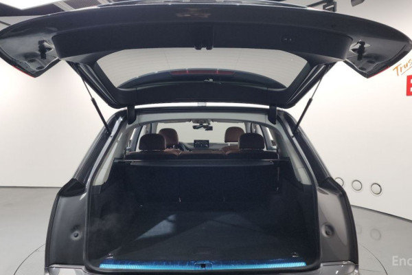 2019 Audi Q7 с пробегом 56 558 км