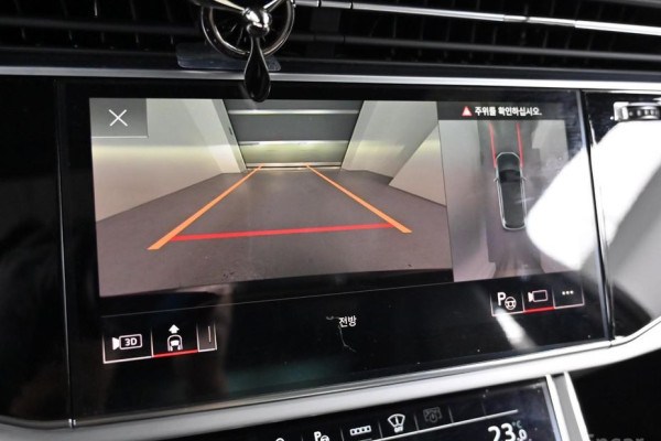 2023 Audi Q7 с пробегом 25 957 км