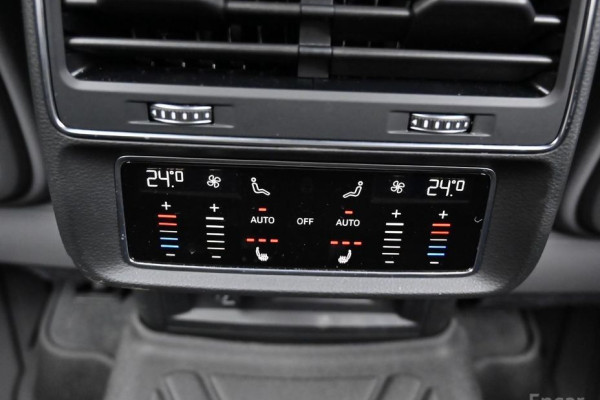 2023 Audi Q7 с пробегом 25 957 км