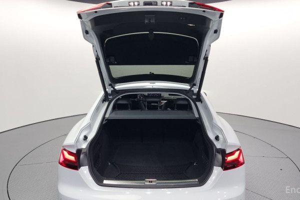 2023 Audi A5 с пробегом 40 277 км