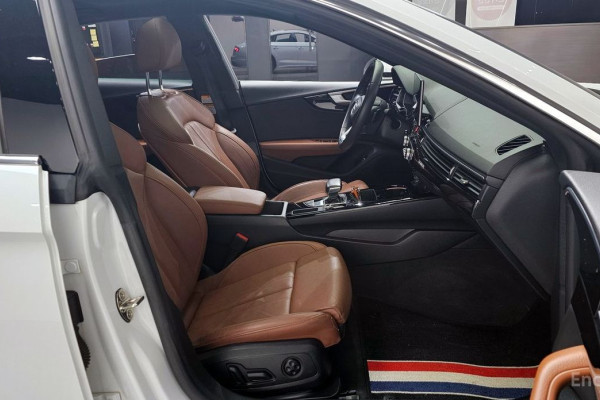 2021 Audi A5 с пробегом 77 876 км