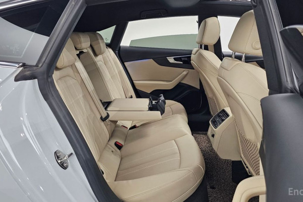 2023 Audi A5 с пробегом 25 555 км