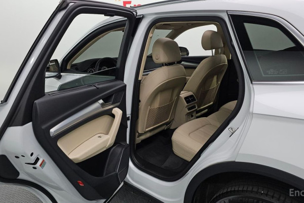 2023 Audi Q5 с пробегом 28 032 км