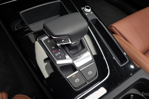 2024 Audi Q5 с пробегом 8 320 км