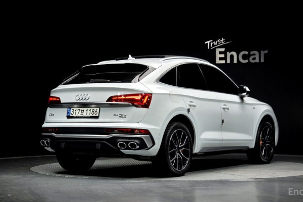 2022 Audi Q5 с пробегом 42 976 км