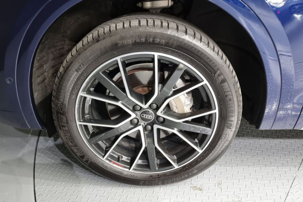 2023 Audi Q5 с пробегом 23 718 км