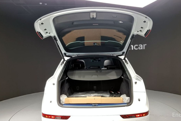 2023 Audi Q5 с пробегом 49 635 км