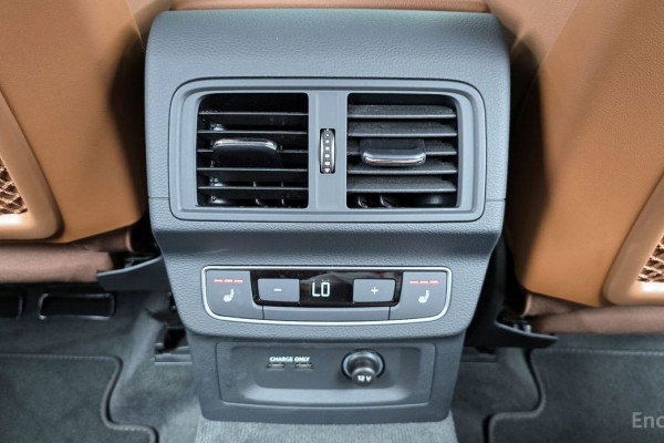 2023 Audi Q5 с пробегом 45 199 км