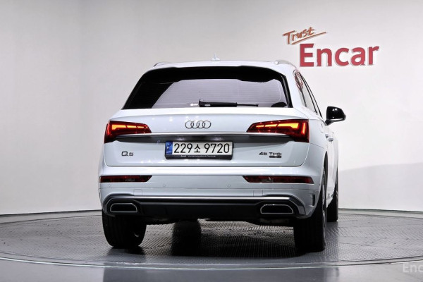 2021 Audi Q5 с пробегом 33 846 км