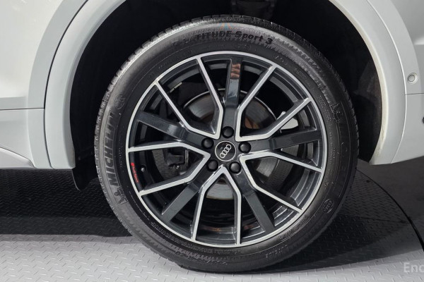 2023 Audi Q5 с пробегом 48 099 км