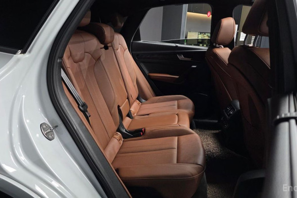 2023 Audi Q5 с пробегом 48 099 км