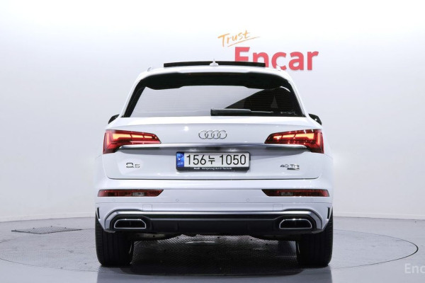 2021 Audi Q5 с пробегом 33 354 км