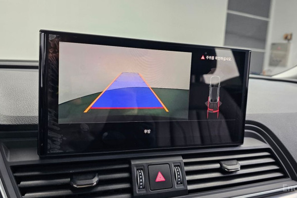 2023 Audi Q5 с пробегом 10 667 км