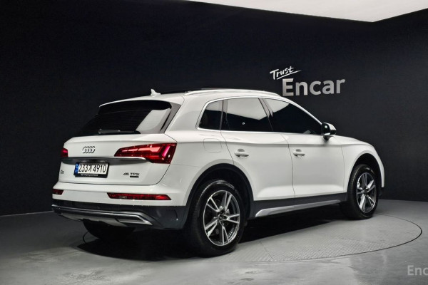 2022 Audi Q5 с пробегом 17 844 км