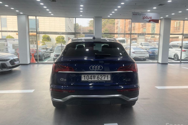 2023 Audi Q5 с пробегом 19 461 км