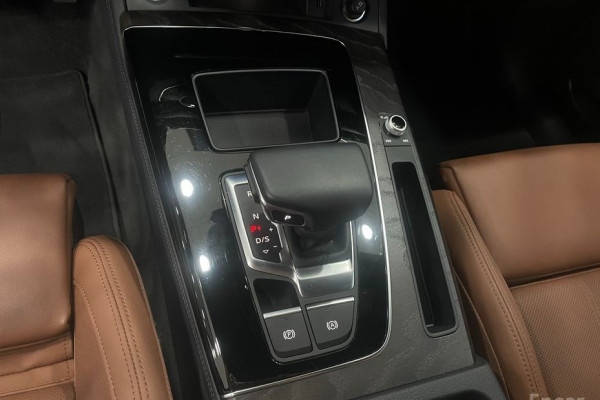 2023 Audi Q5 с пробегом 19 461 км