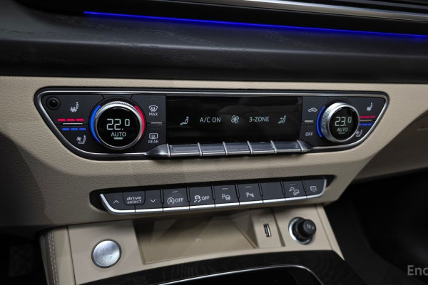 2023 Audi Q5 с пробегом 40 891 км