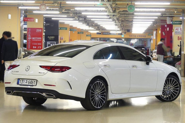 2023 Mercedes-Benz CLS с пробегом 12 000 км
