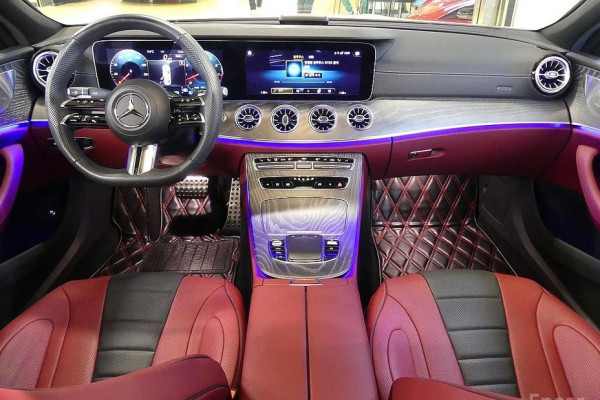 2023 Mercedes-Benz CLS с пробегом 12 000 км