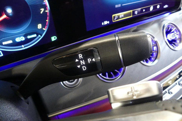 2023 Mercedes-Benz CLS с пробегом 12 000 км