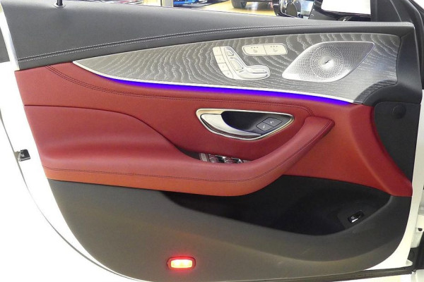 2023 Mercedes-Benz CLS с пробегом 12 000 км