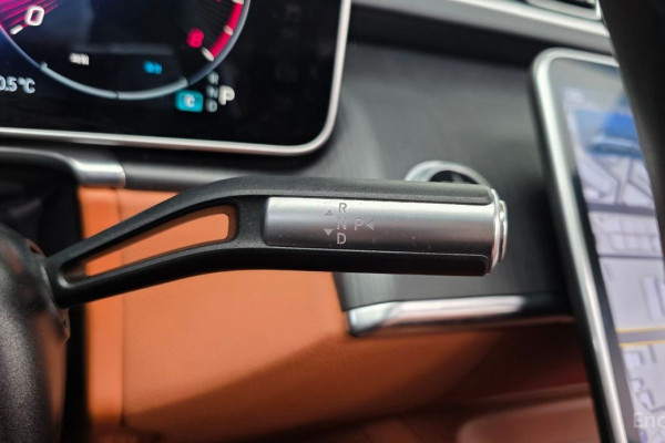 2022 Mercedes-Benz S-Класс с пробегом 56 255 км