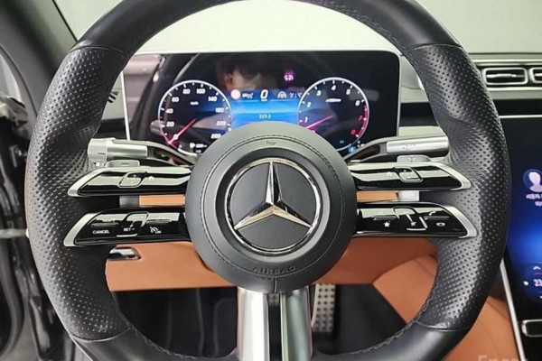 2022 Mercedes-Benz S-Класс с пробегом 89 619 км