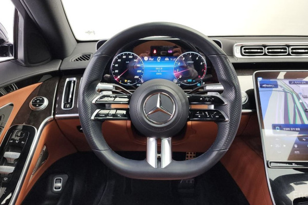 2022 Mercedes-Benz S-Класс с пробегом 33 441 км
